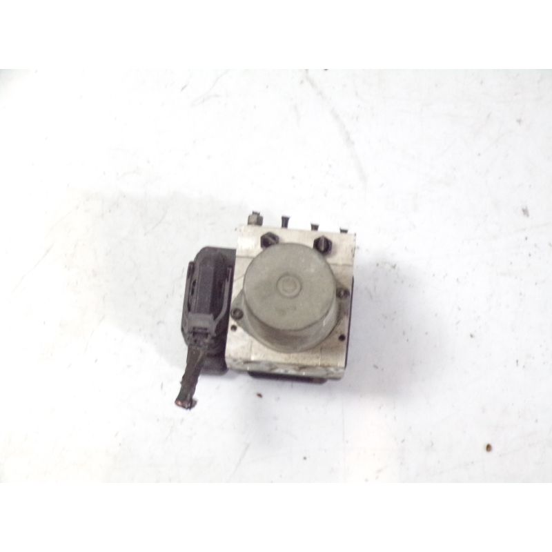 Centralina pompa ABS Hyundai I20 1.2 benzina 2012 cod 589101J020 - 589101J020 - DS1-1738082285082