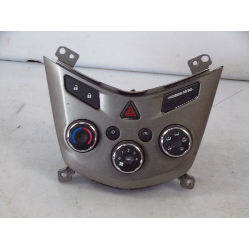 Centralina Comandi Clima Chevrolet Aveo 2 2012 cod 95465996 - 95465996 - DS1-1770632497835